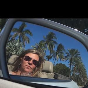 Meet your Posher, Nadia